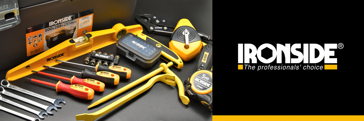 Ironside verktøy spredt utover et bord, Ironside logo