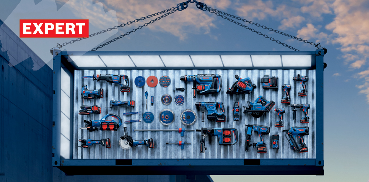 Bildet viser en container full av den nye serien elektrisek verktøy, Bosch Expert, som lanseres i første halvår 2026.