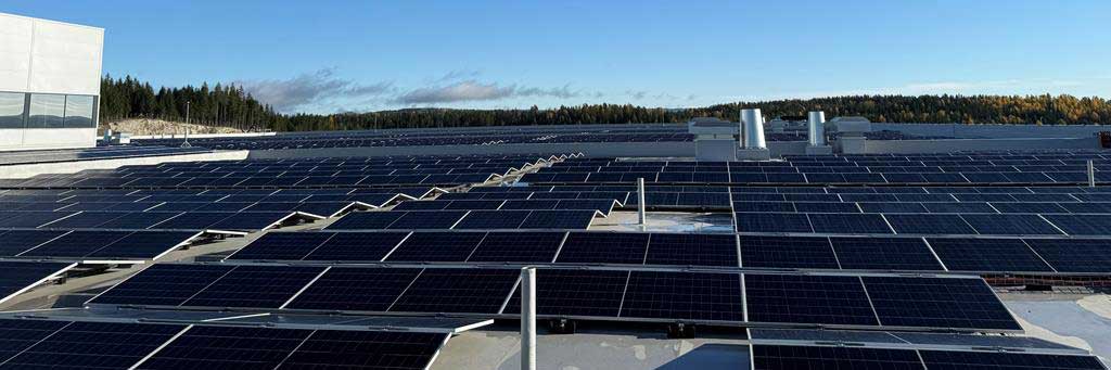 Solcelletak på Ahlsell-bygg