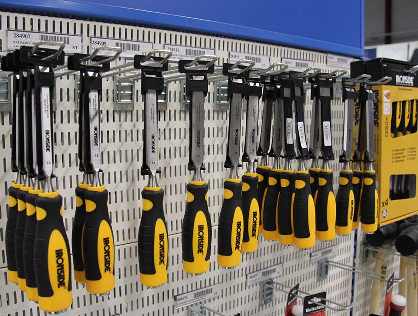 Ironside verktøy hengende på vegg