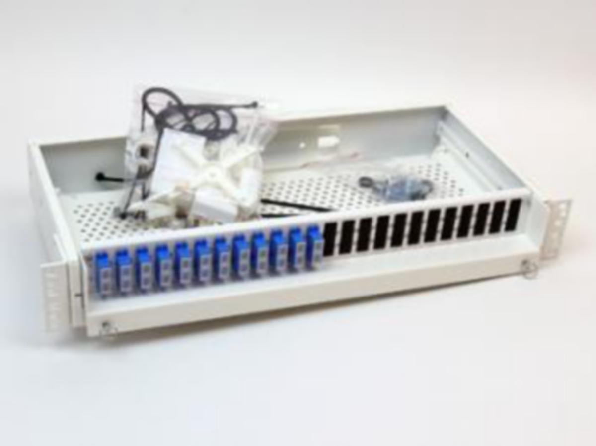 FiberPanel FP Foss - Panel FP75. 24 SC. adapter. SM
