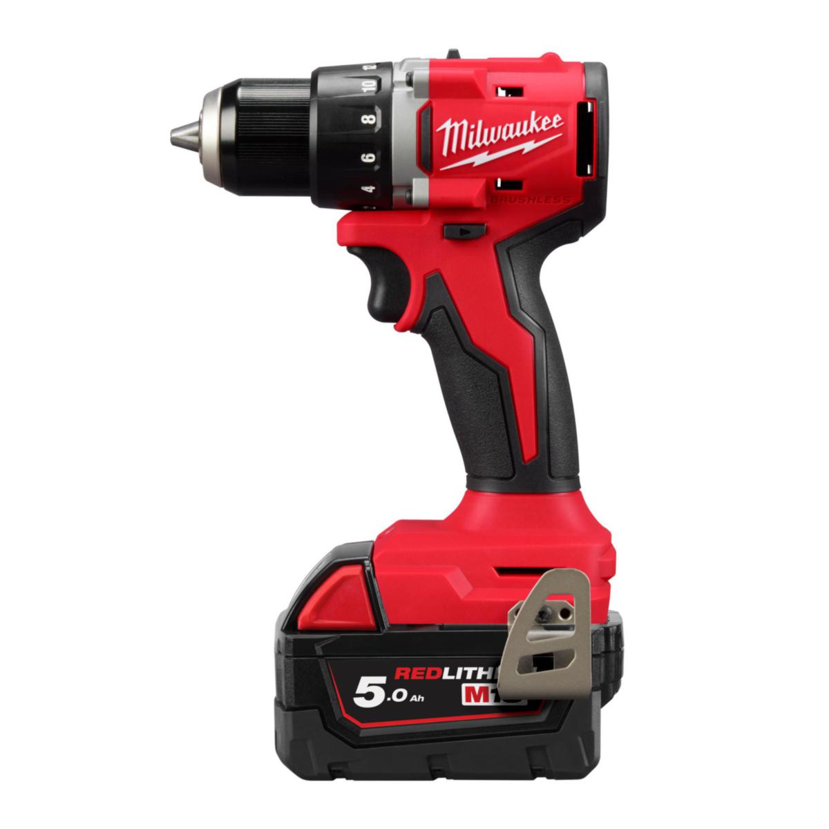Bor-/ skrutrekker Milwaukee M18 BLDDRC-502C - Bor/skrutrekker M18 BLDDRC502C Milwaukee 18V 5.0Ah koffert