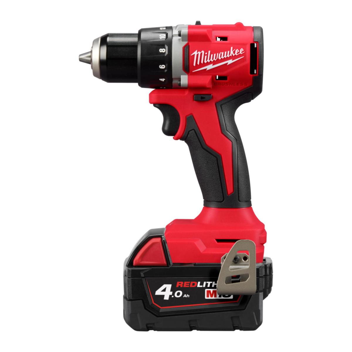 Bor-/ skrutrekker Milwaukee M18 BLDDRC-402C - Bor/skrutrekker M18 BLDDRC402C Milwaukee 18V 4.0Ah koffert