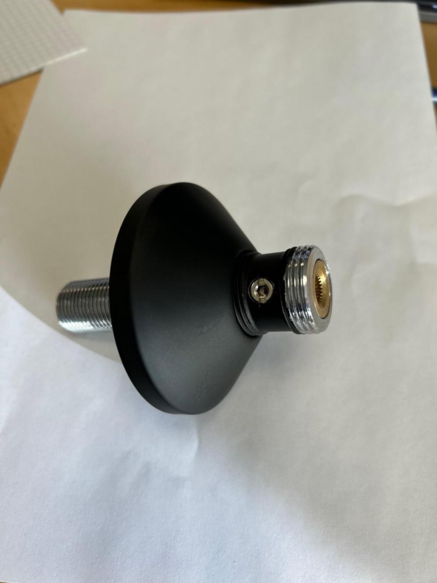 Rett nippel m/avst og dekkskive svart, Roth - 1/2" x 3/4" Roth rettnippel m/avst./dekkskive utv.gj. sort