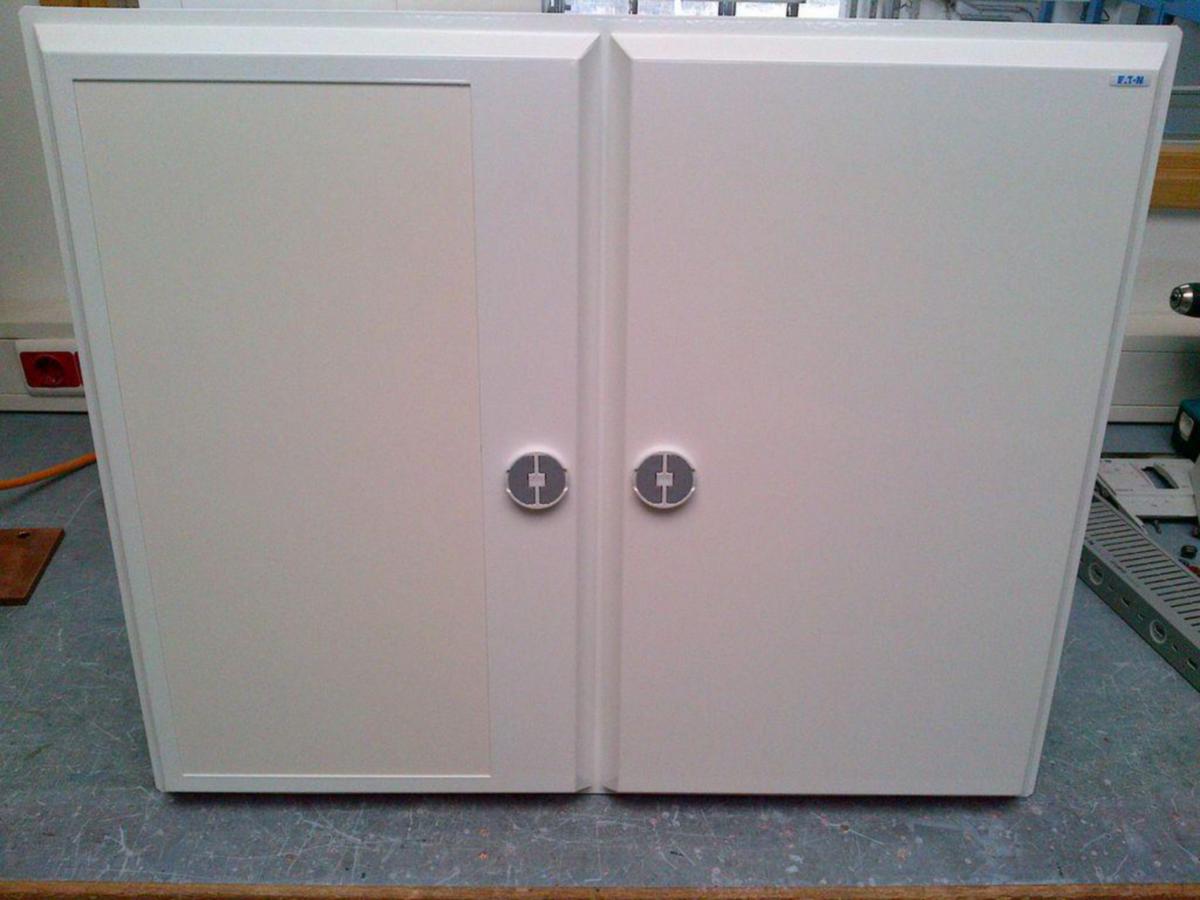 Ibox Insallasjonsskap Eaton side by side - Ibox m/mont.pl. 48poler