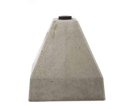500 x 500 mm Løsfot. betong Pyramide. m/låsering. 175 kg